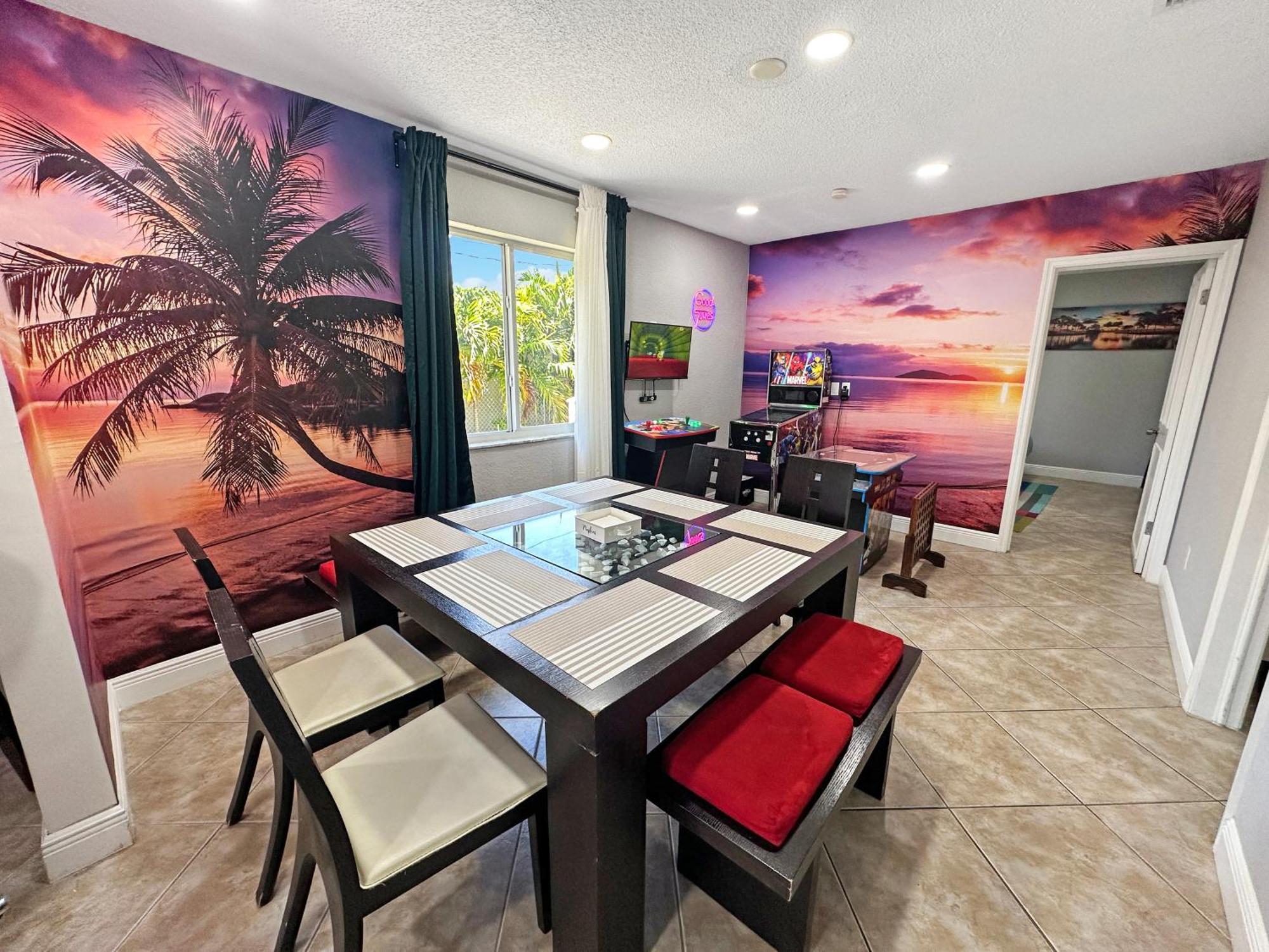 מיאמי Vacay Spot Happy Escape 15 Min Beach Massage Shower Prime Loc! 6 Blocks Away From Bars, Nite Clubs, Res, Shops מראה חיצוני תמונה